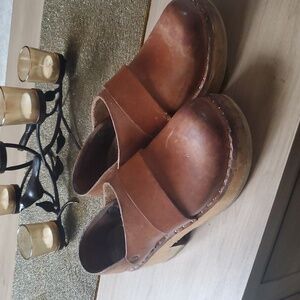 Vintage Handmade Iconic Multnomah Rustic Rugged Leather & Wood Clogs.